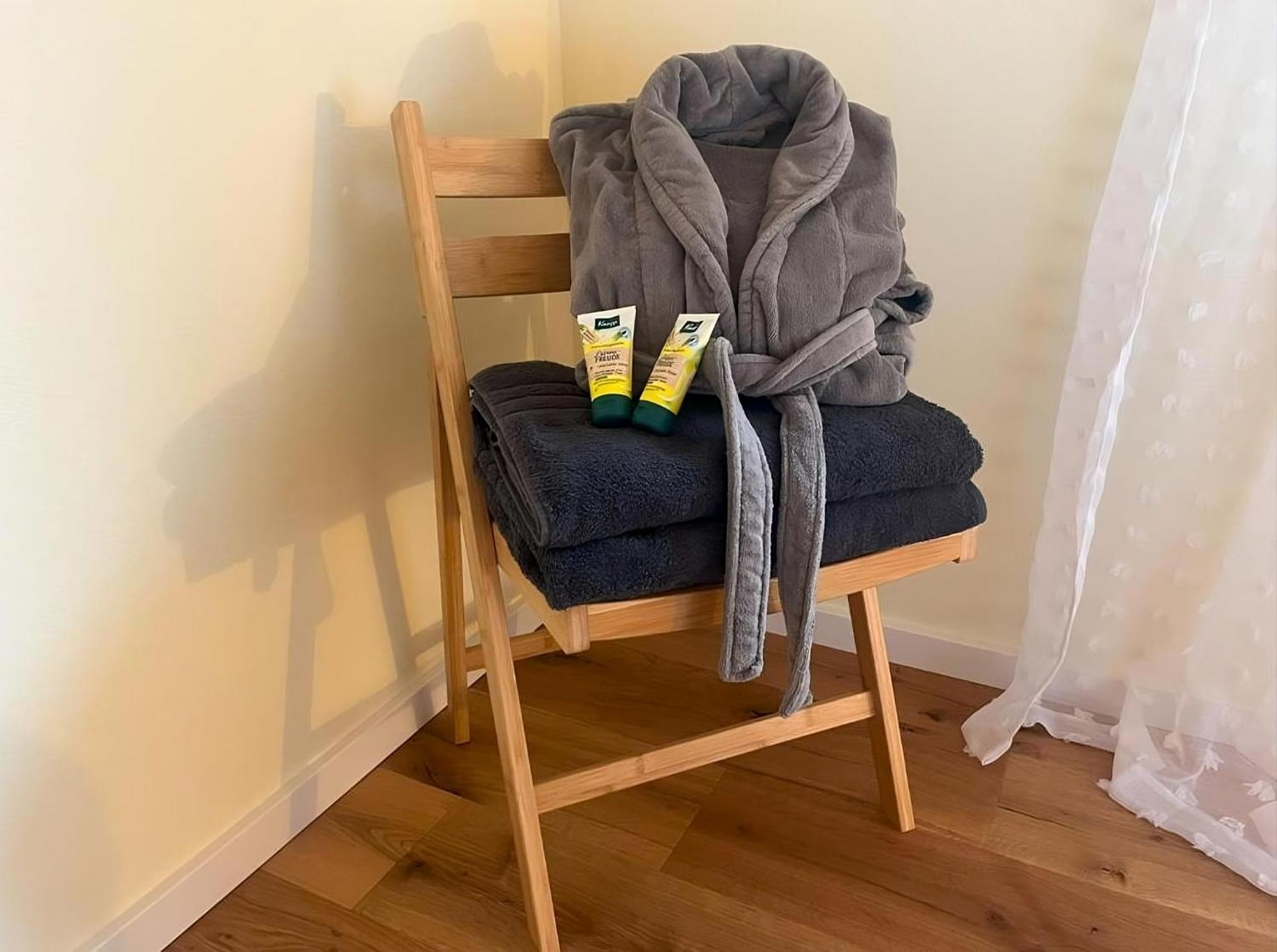 Ferienhaus Deine Zeit Mit Sauna Und Wallbox Nettersheim Szoba fotó